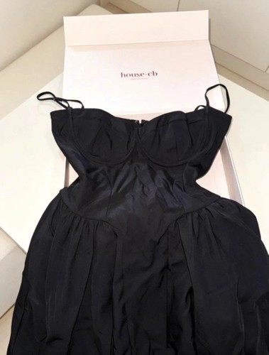House black sweetheart - house, of