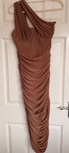 House brown one shoulder - of, cb