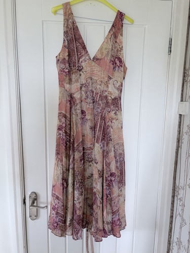 Gorgeous house dress - house,