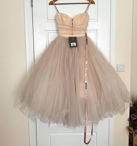 House countess tulle - house,
