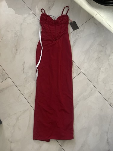 Bnwt house shani red - cb,